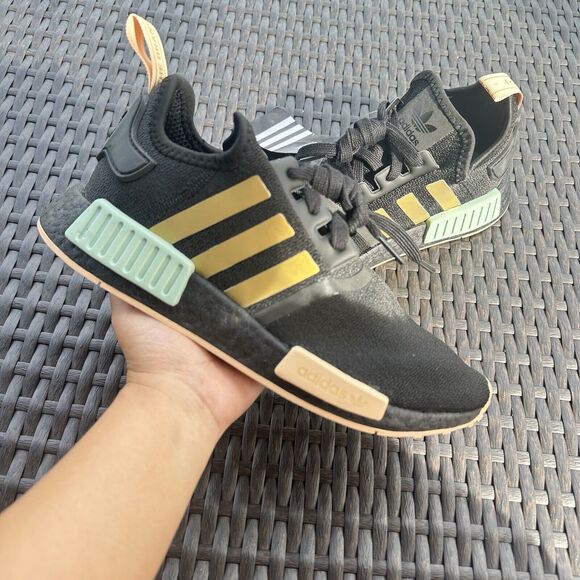 Sneakers Fy3565 Adidas Adidas NMD R1 Black Gold Metallic (W - Main Image